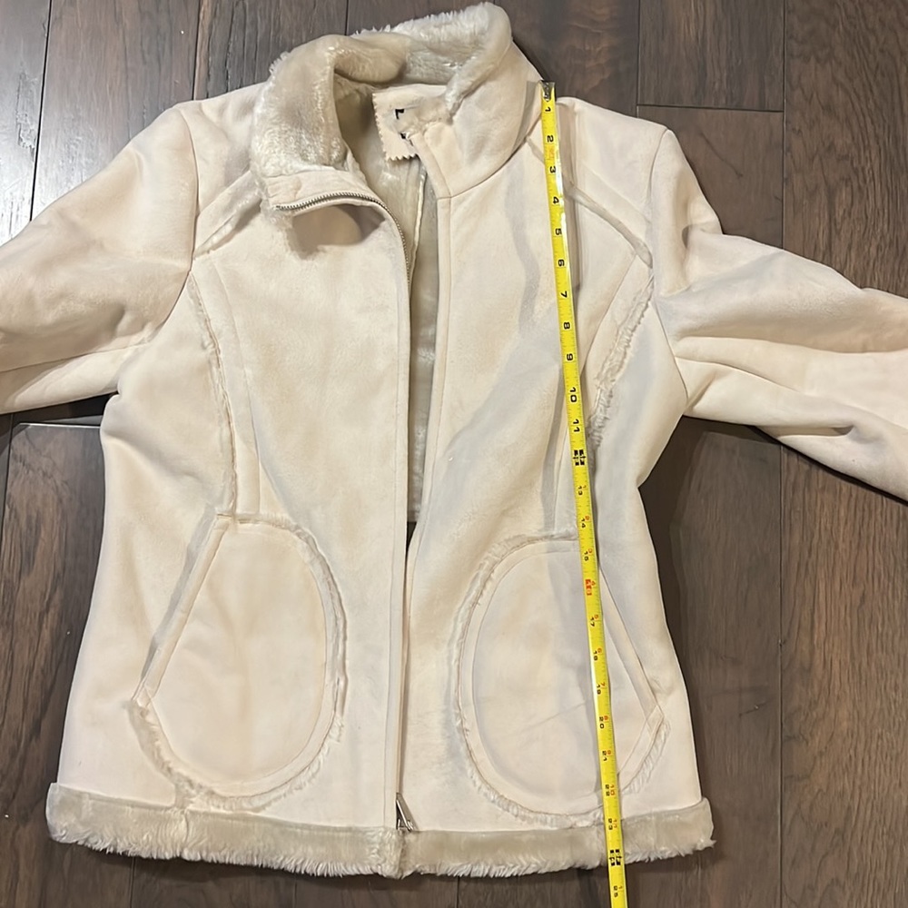 Winter Coat - Picture 4 of 4